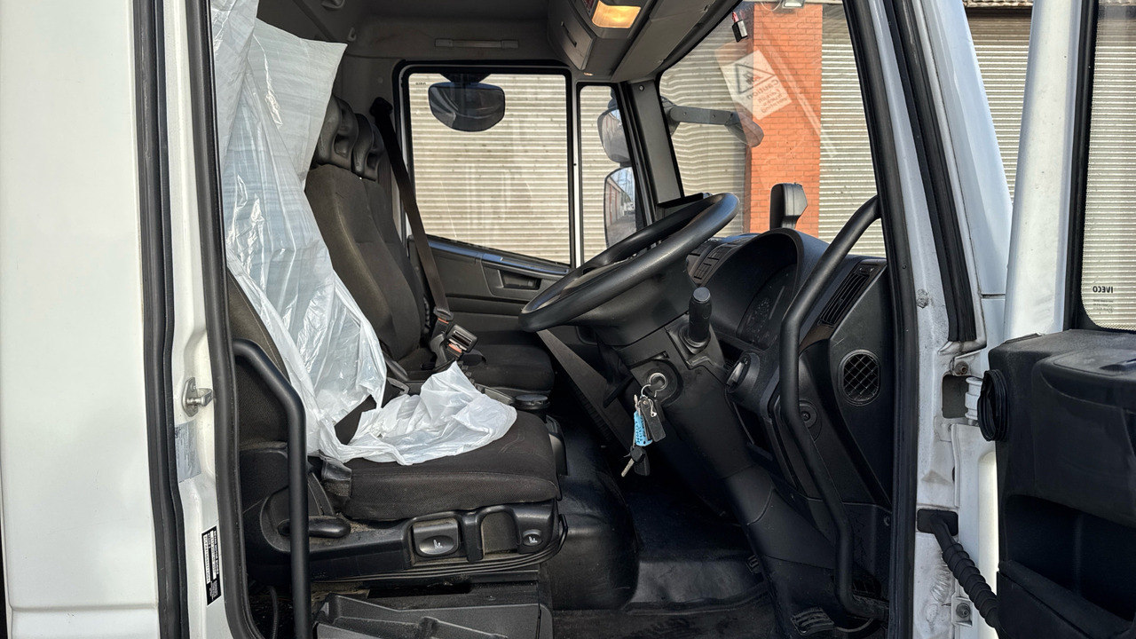 IVECO EUROCARGO 75-160 - Box truck: picture 5 IVECO EUROCARGO 75-160 - Box truck: picture 5