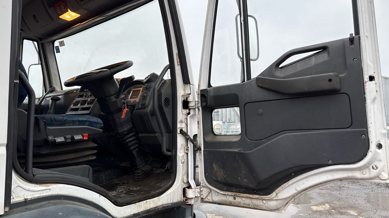 IVECO EUROCARGO - Tow truck: picture 5 IVECO EUROCARGO - Tow truck: picture 5