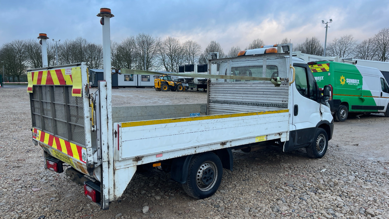 Iveco Daily 35-140 - Open body delivery van: picture 4 Iveco Daily 35-140 - Open body delivery van: picture 4