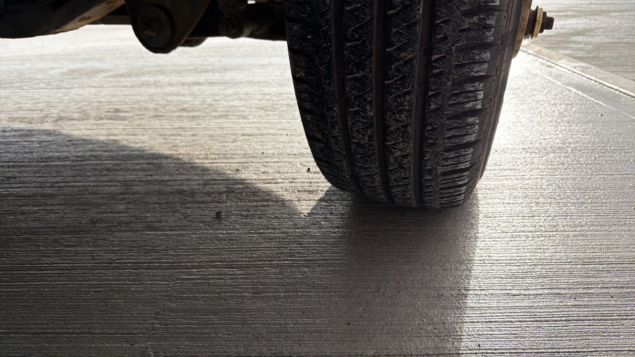 Panel van Iveco Daily 70-170: picture 27