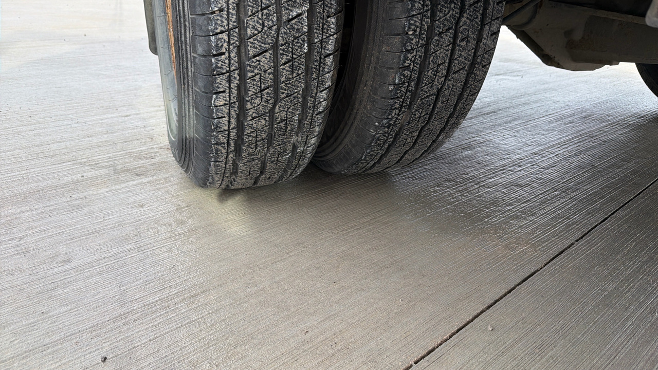 Panel van Iveco Daily 70-170: picture 26