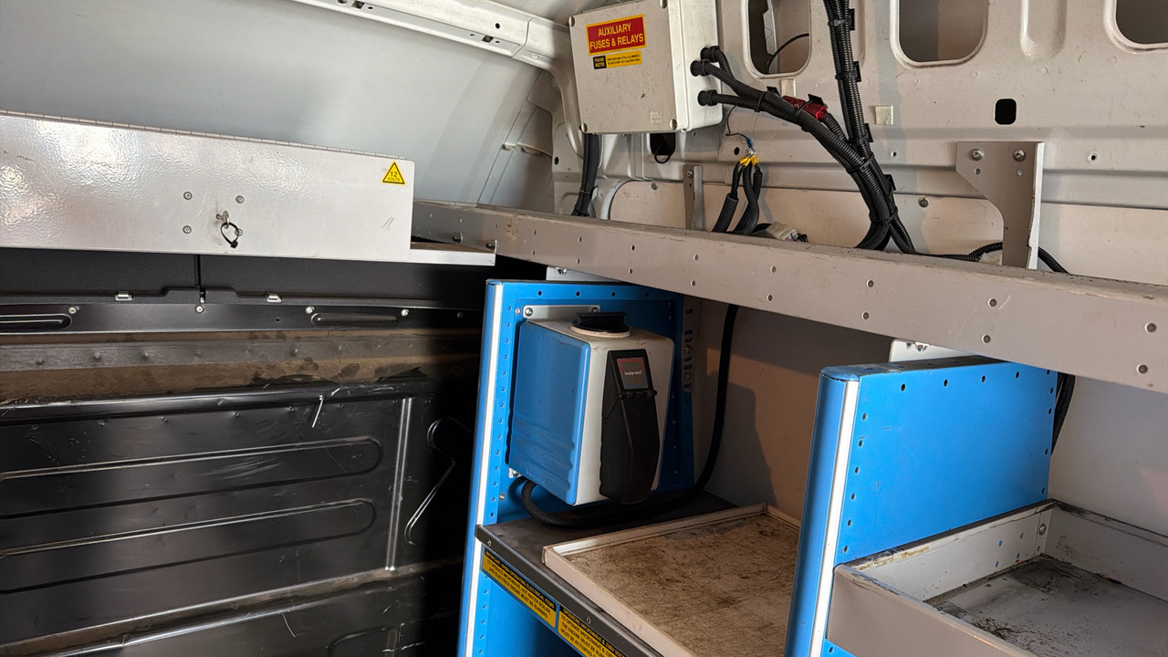 Panel van Iveco Daily 70-170: picture 20