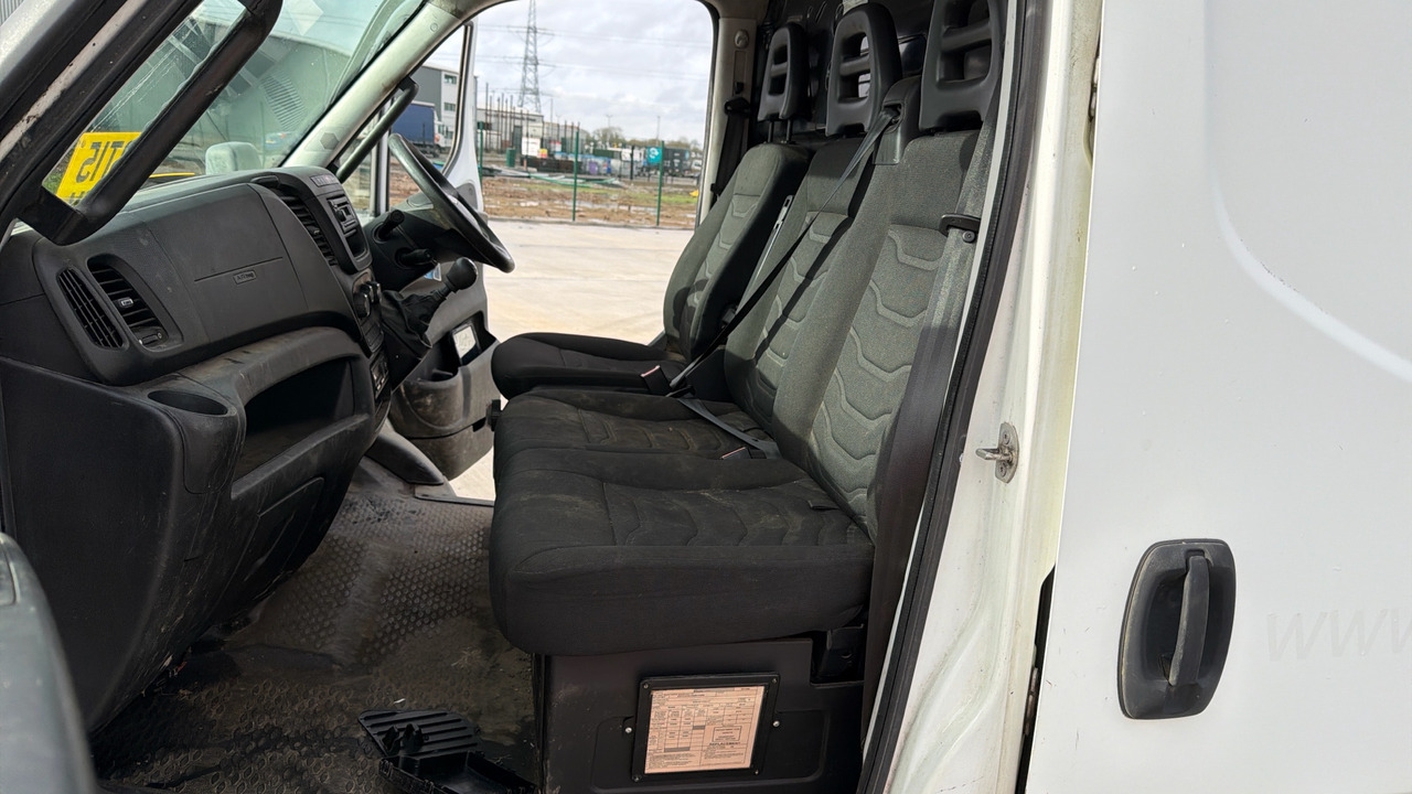 Panel van Iveco Daily 70-170: picture 22