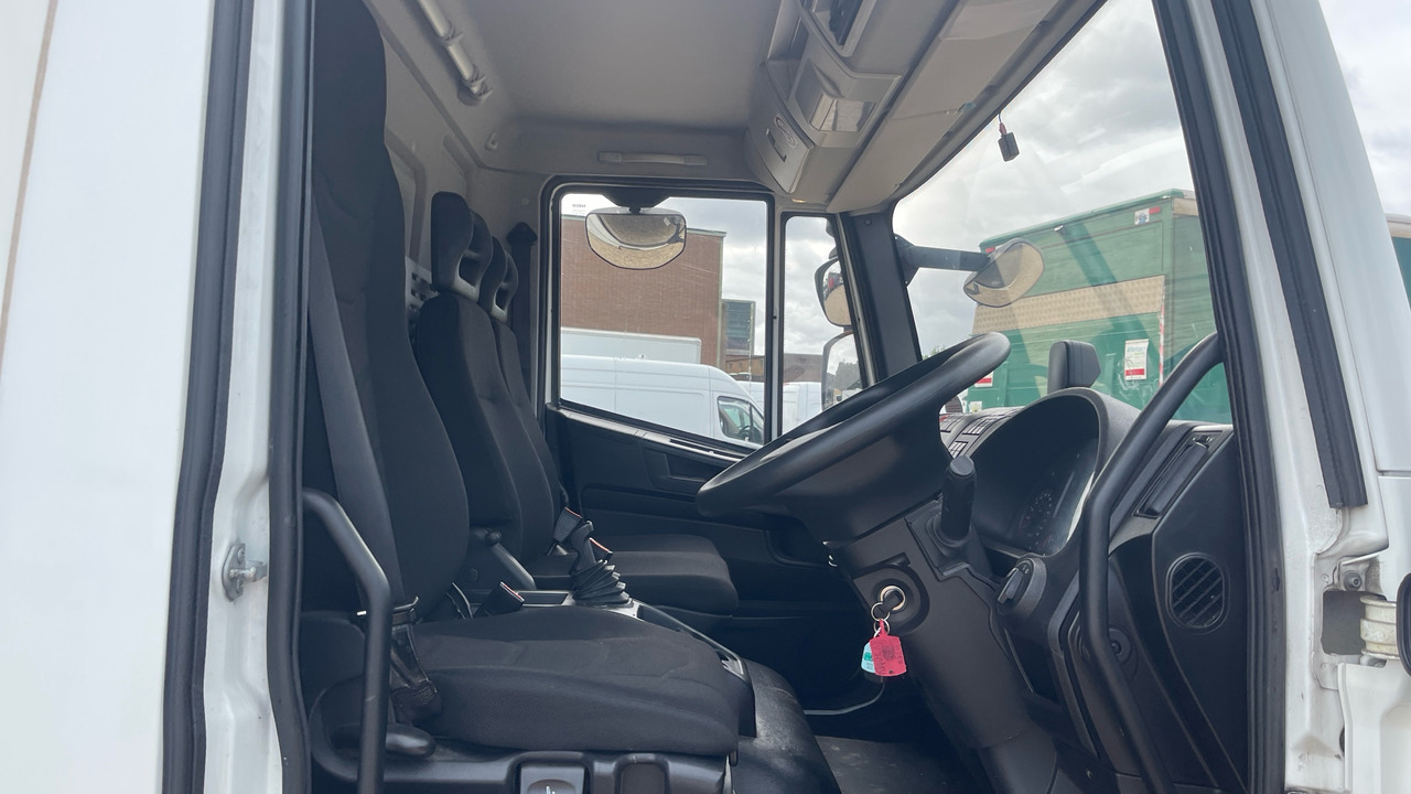 Iveco Eurocargo 75-160 - Box truck: picture 5 Iveco Eurocargo 75-160 - Box truck: picture 5