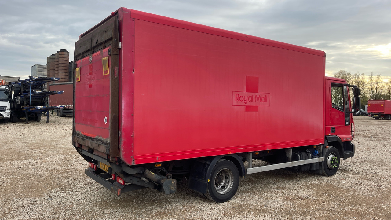 Iveco Eurocargo 75E16 - Box truck: picture 4 Iveco Eurocargo 75E16 - Box truck: picture 4
