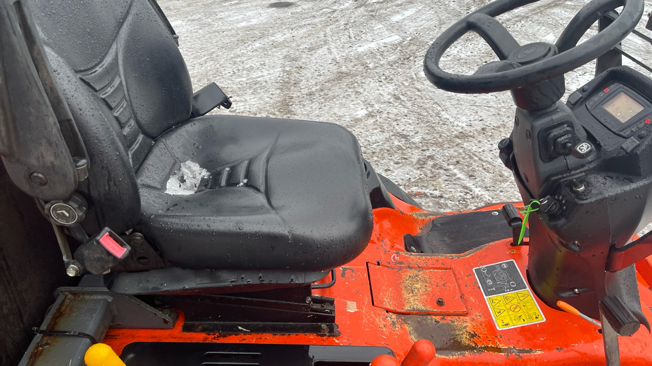 KUBOTA F3090 - Mower: picture 5 KUBOTA F3090 - Mower: picture 5