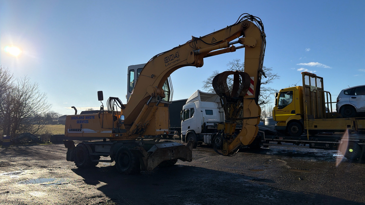 LIEBHERR A904 LITRONIC - Waste/ Industry handler: picture 3 LIEBHERR A904 LITRONIC - Waste/ Industry handler: picture 3