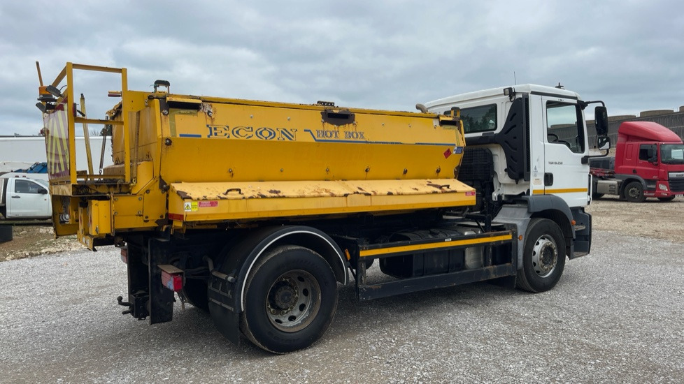 MAN TGM 18.250 - Asphalt machine: picture 4 MAN TGM 18.250 - Asphalt machine: picture 4