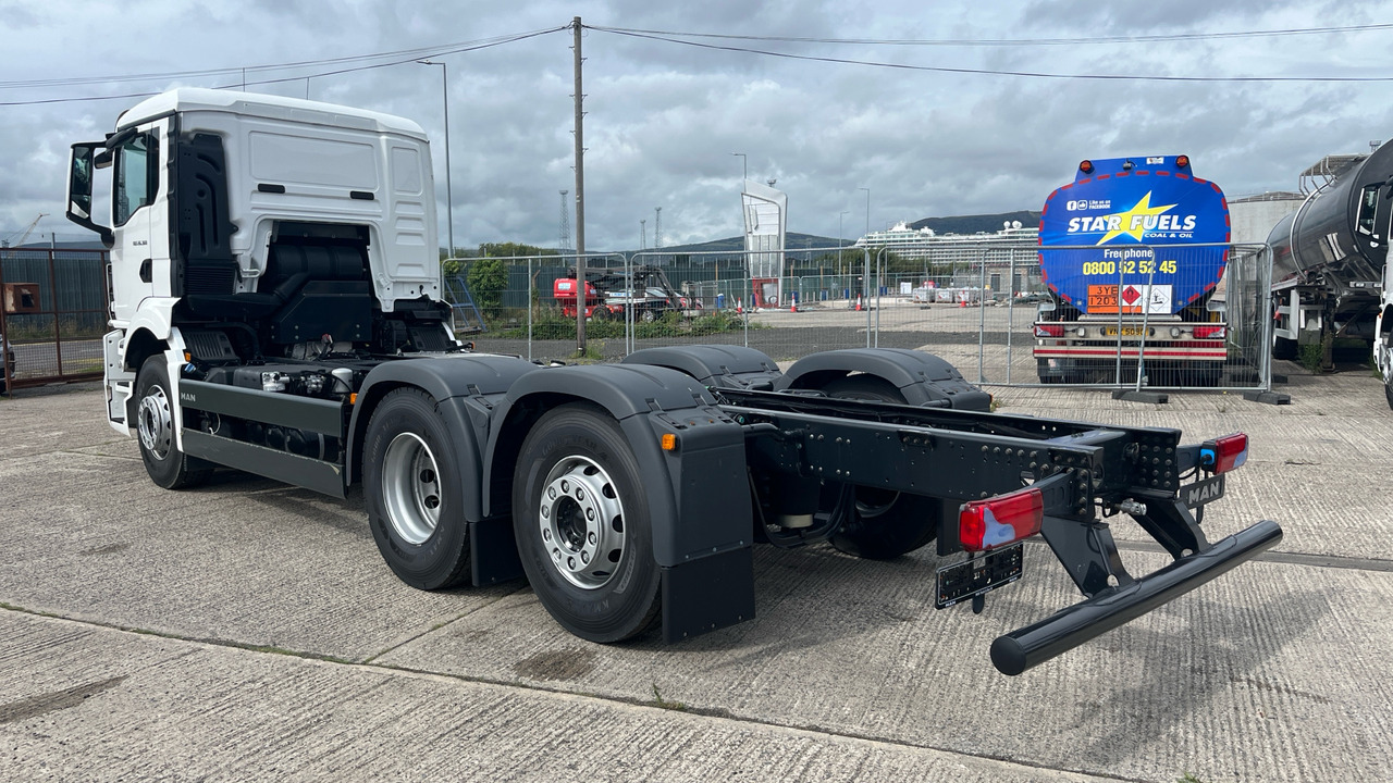 MAN TGS 26.360 - Cab chassis truck: picture 3 MAN TGS 26.360 - Cab chassis truck: picture 3