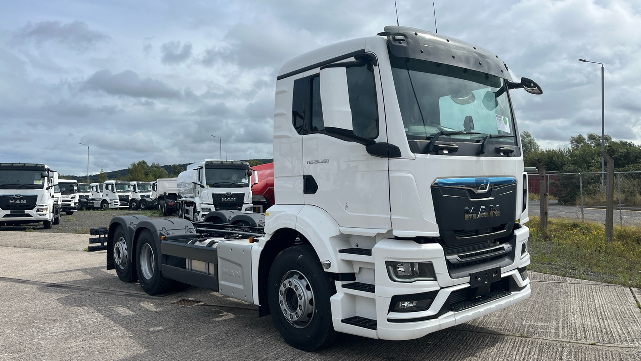MAN TGS 26.360 - Cab chassis truck: picture 1 MAN TGS 26.360 - Cab chassis truck: picture 1