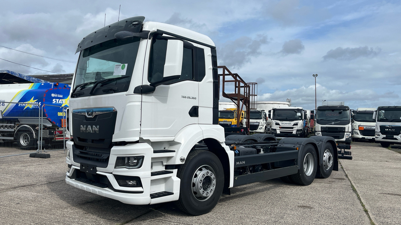 MAN TGS 26.360 - Cab chassis truck: picture 2 MAN TGS 26.360 - Cab chassis truck: picture 2