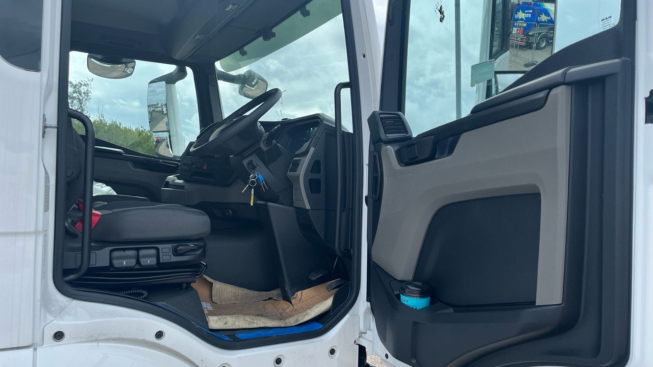 MAN TGS 26.360 - Cab chassis truck: picture 5 MAN TGS 26.360 - Cab chassis truck: picture 5
