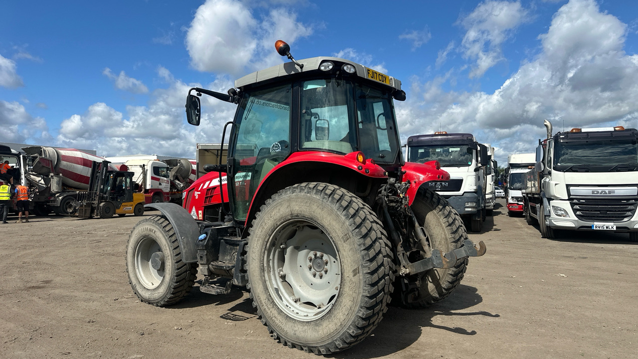 MASSEY FERGUSON 5712 DYNA 4 - Farm tractor: picture 3 MASSEY FERGUSON 5712 DYNA 4 - Farm tractor: picture 3