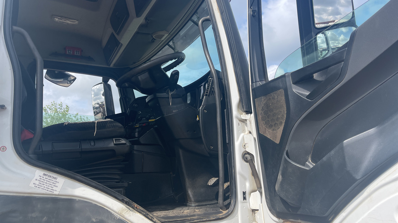 MERCEDES-BENZ AROCS 3240 - Tipper, Crane truck: picture 5 MERCEDES-BENZ AROCS 3240 - Tipper, Crane truck: picture 5