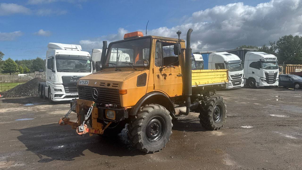 MERCEDES-BENZ UNIMOG 6 CYLINDER - Dropside/ Flatbed truck, Agricultural machinery: picture 1 MERCEDES-BENZ UNIMOG 6 CYLINDER - Dropside/ Flatbed truck, Agricultural machinery: picture 1