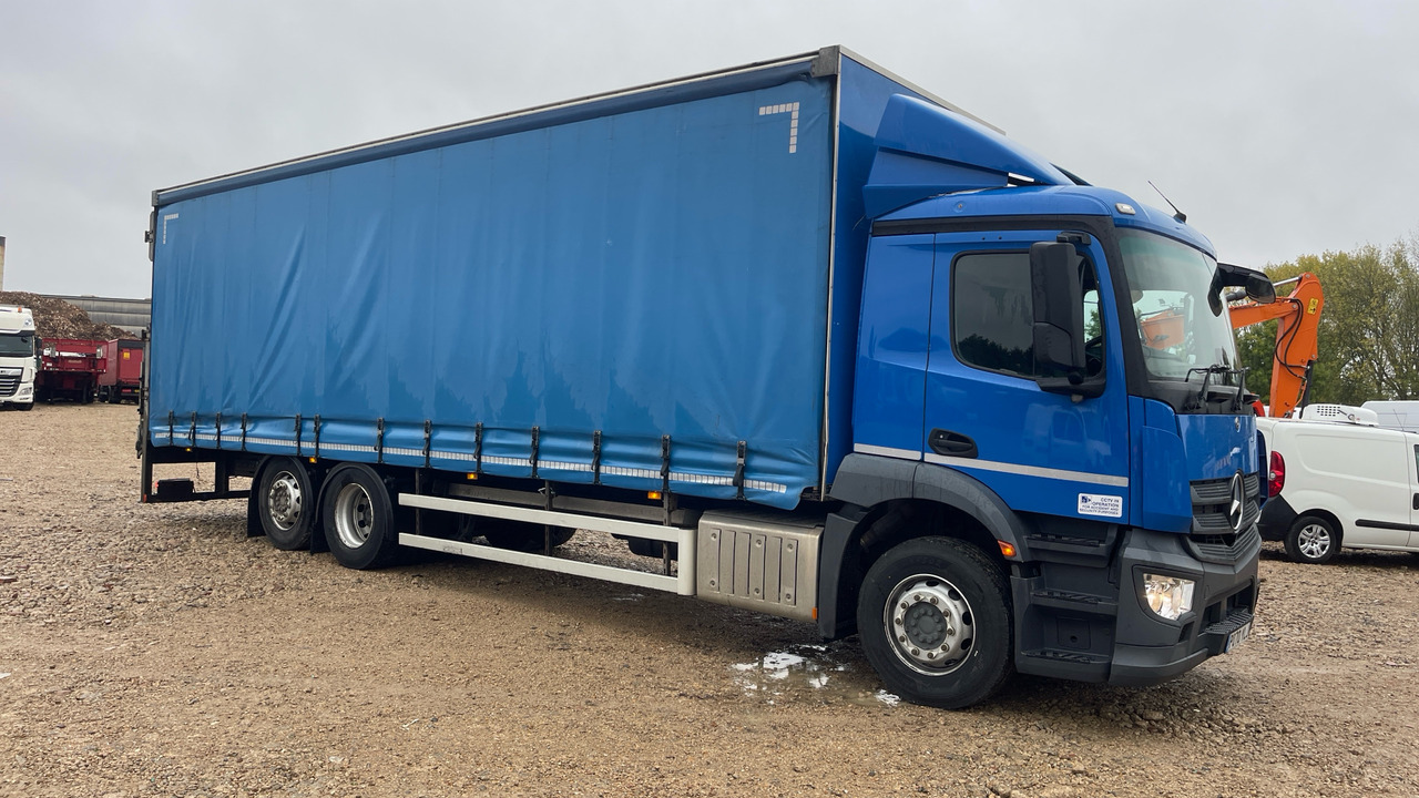 Mercedes-Benz Antos - Curtain side truck: picture 1 Mercedes-Benz Antos - Curtain side truck: picture 1