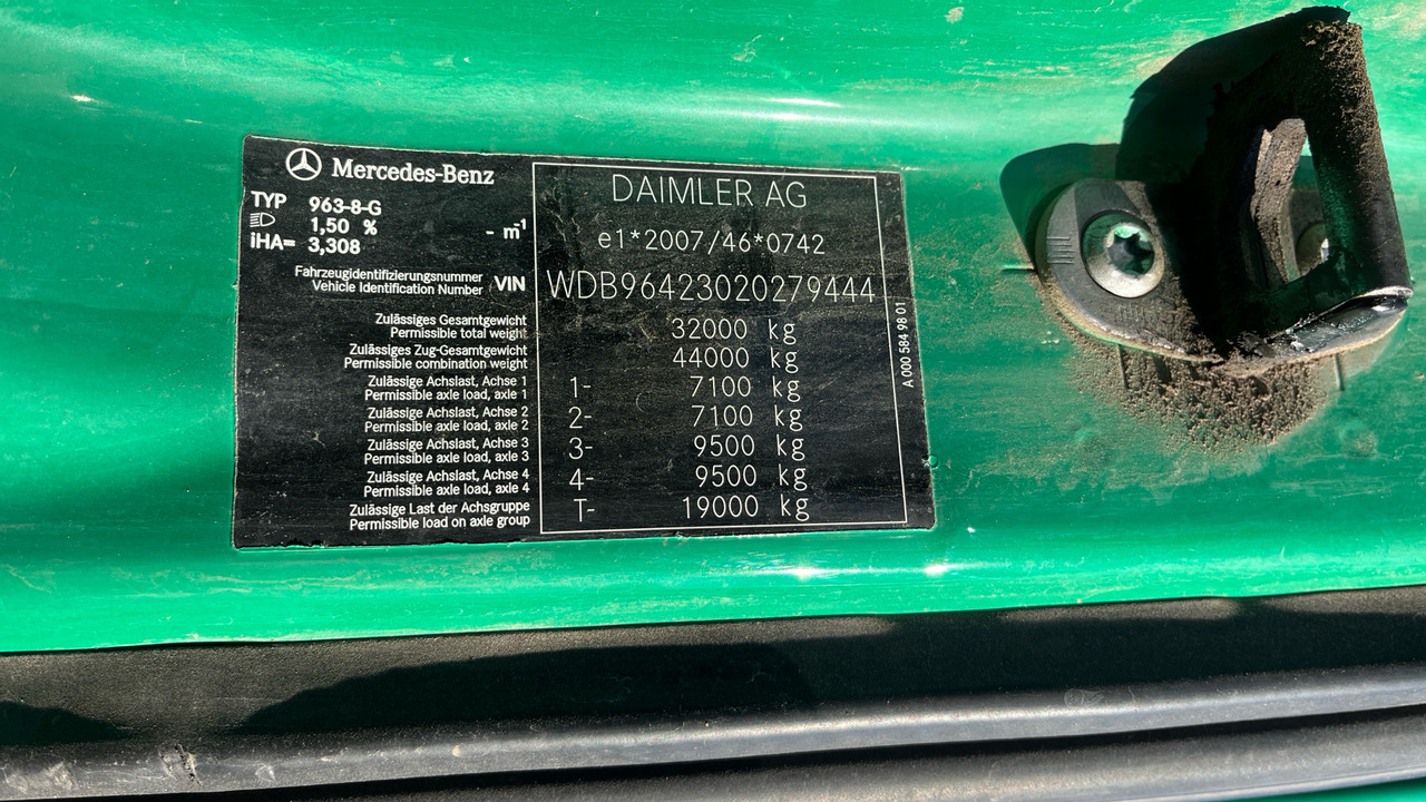 Tipper Mercedes-Benz Arocs 3240: picture 10 Tipper Mercedes-Benz Arocs 3240: picture 10