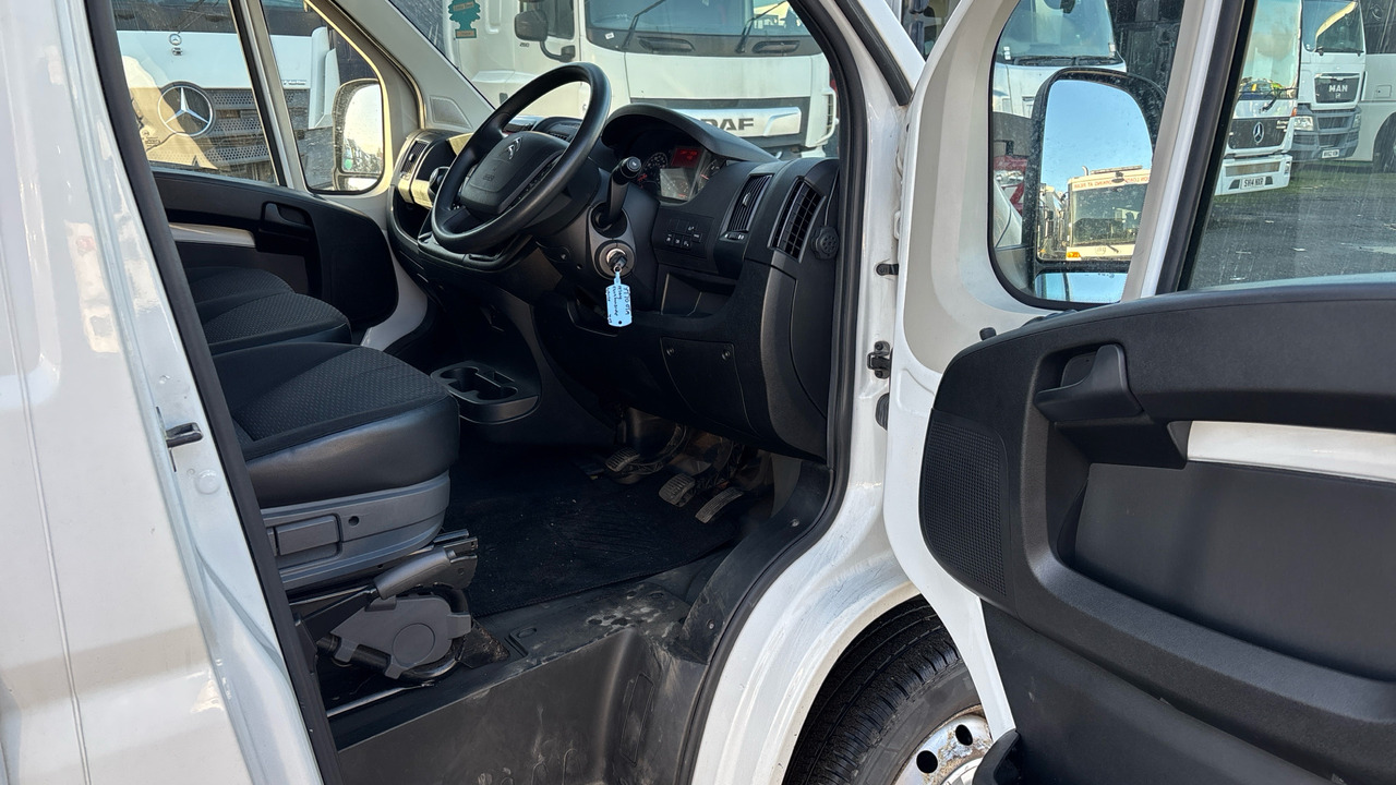 CITROEN RELAY 2.2 BlueHDi Curtainside 165ps - Other machinery: picture 5 CITROEN RELAY 2.2 BlueHDi Curtainside 165ps - Other machinery: picture 5