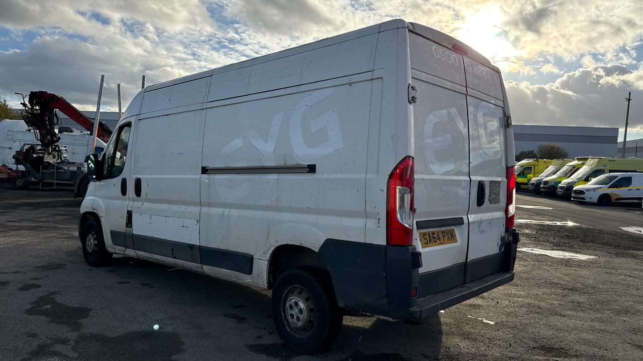 PEUGEOT BOXER 335 2.2 HDi 130ps - Panel van: picture 3 PEUGEOT BOXER 335 2.2 HDi 130ps - Panel van: picture 3