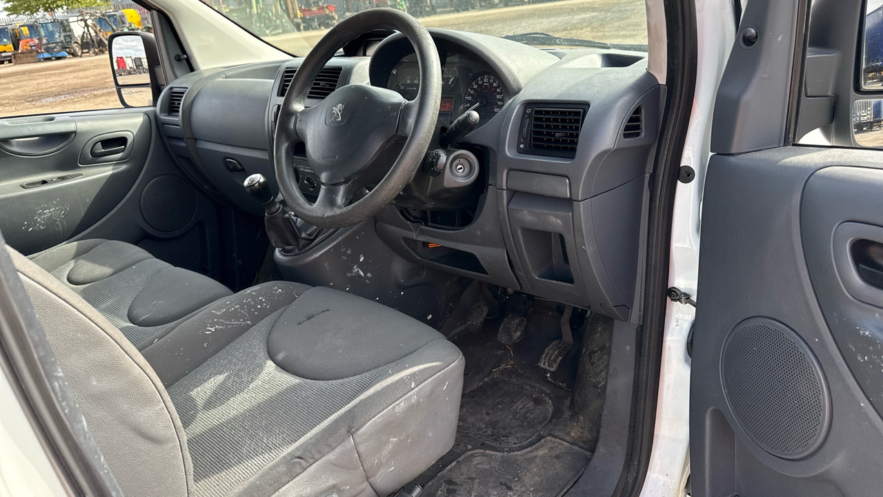 PEUGEOT EXPERT 1000 1.6 HDI 90PS - Small van: picture 5 PEUGEOT EXPERT 1000 1.6 HDI 90PS - Small van: picture 5