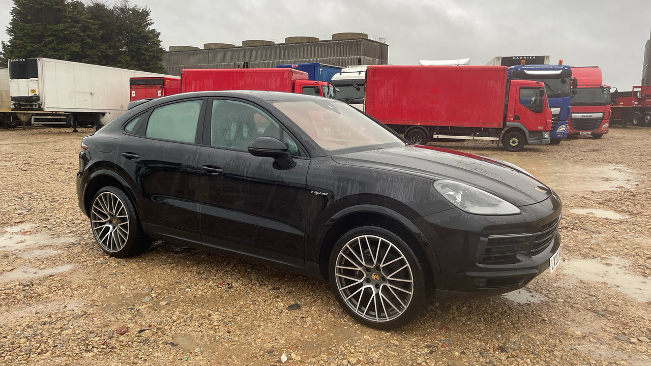 Porsche Cayenne V6 E-HYBRID - SUV: picture 1 Porsche Cayenne V6 E-HYBRID - SUV: picture 1