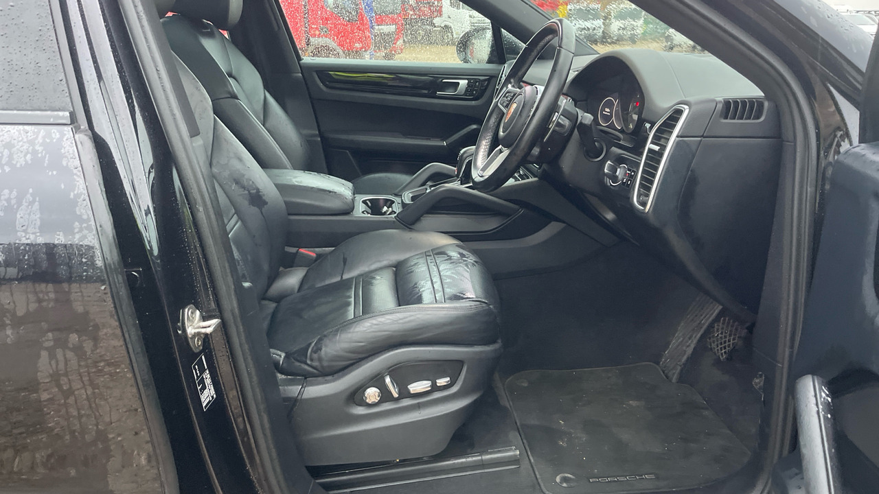 Porsche Cayenne V6 E-HYBRID - SUV: picture 5 Porsche Cayenne V6 E-HYBRID - SUV: picture 5