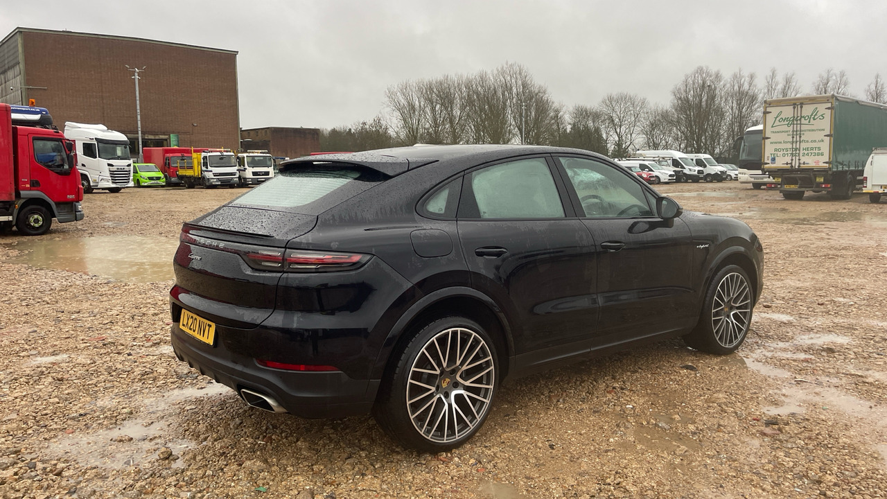 Porsche Cayenne V6 E-HYBRID - SUV: picture 4 Porsche Cayenne V6 E-HYBRID - SUV: picture 4