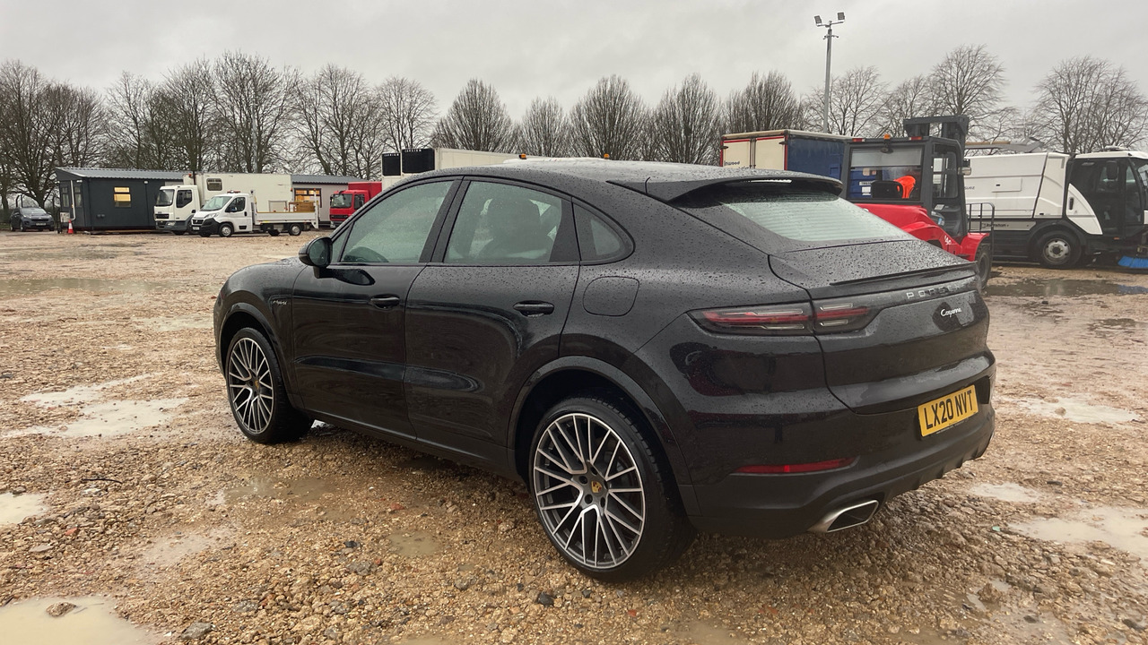 Porsche Cayenne V6 E-HYBRID - SUV: picture 3 Porsche Cayenne V6 E-HYBRID - SUV: picture 3