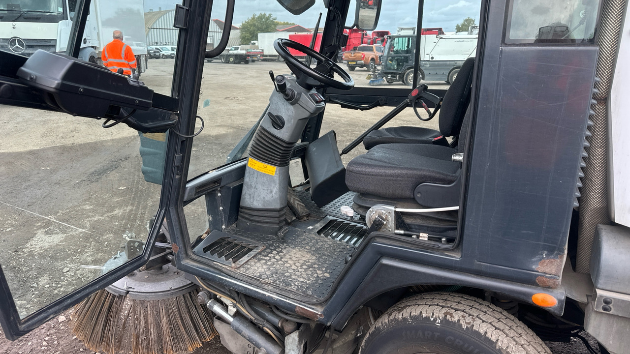 SCHMIDT SWINGO 200 - Road sweeper: picture 5 SCHMIDT SWINGO 200 - Road sweeper: picture 5