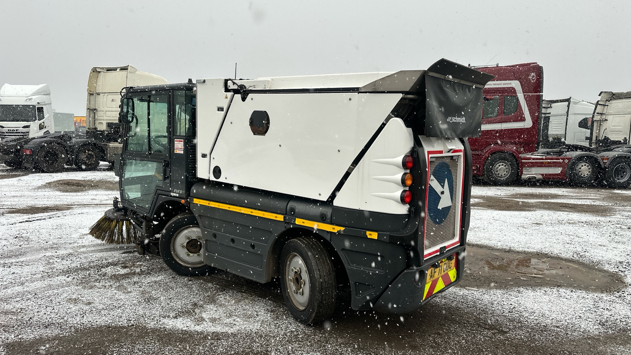 SCHMIDT SWINGO 200 - Road sweeper: picture 3 SCHMIDT SWINGO 200 - Road sweeper: picture 3