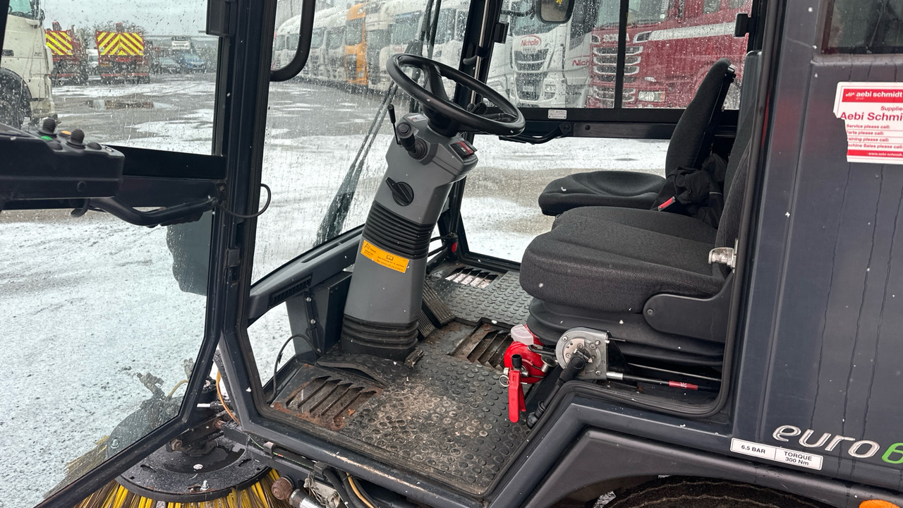 SCHMIDT SWINGO 200 - Road sweeper: picture 5 SCHMIDT SWINGO 200 - Road sweeper: picture 5