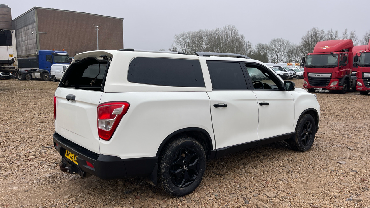 Ssangyong Musso 2.2TD 202PS SARACEN - Pickup truck, Combi van: picture 4 Ssangyong Musso 2.2TD 202PS SARACEN - Pickup truck, Combi van: picture 4