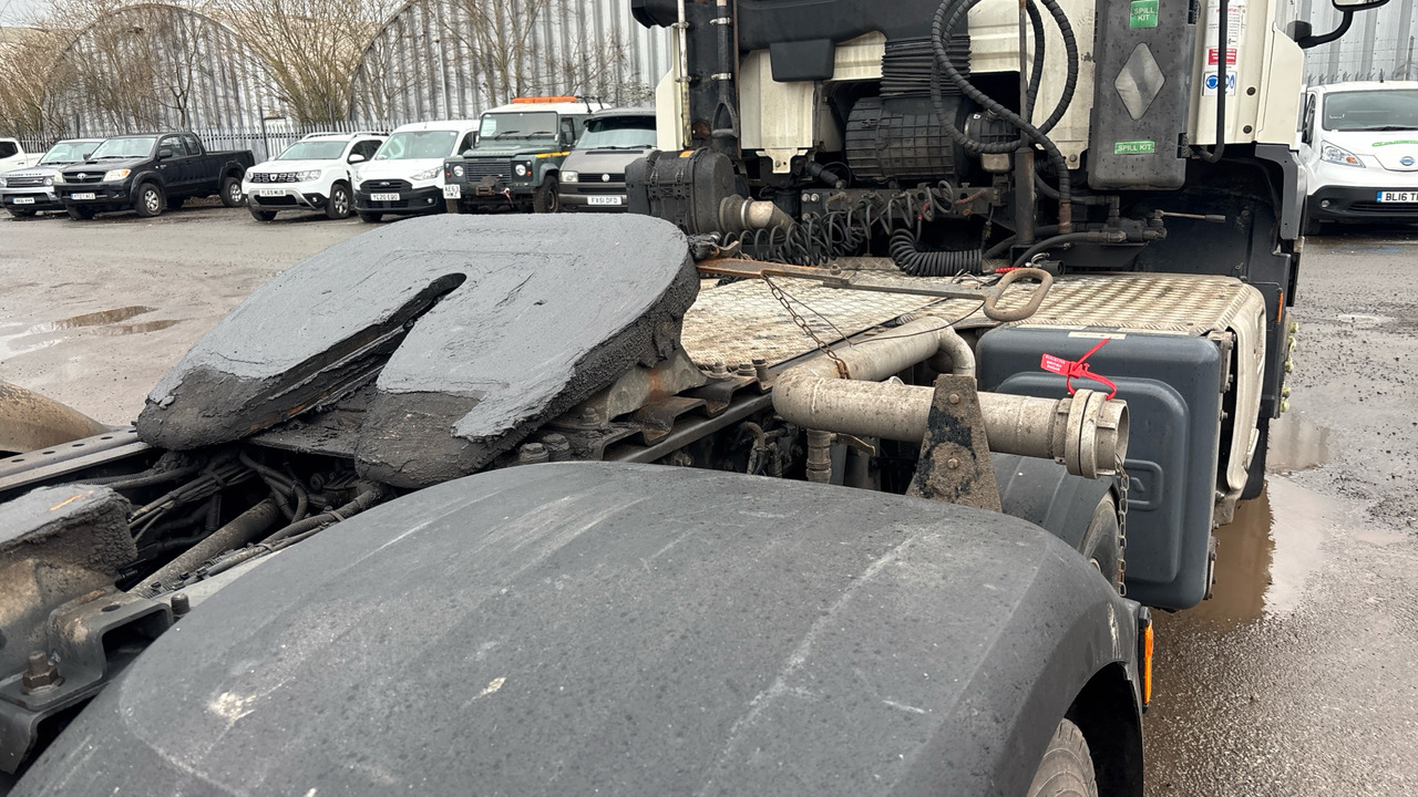 Tractor unit Daf CF 450: picture 26