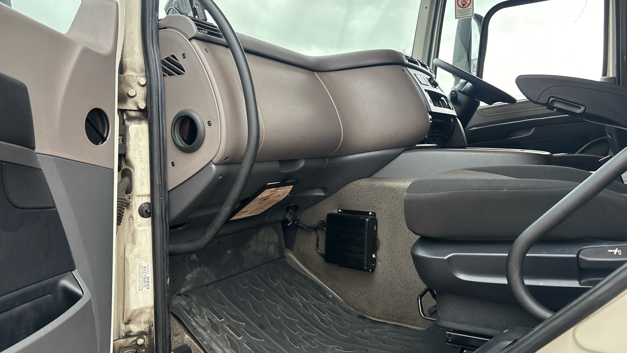 Tractor unit Daf CF 450: picture 10