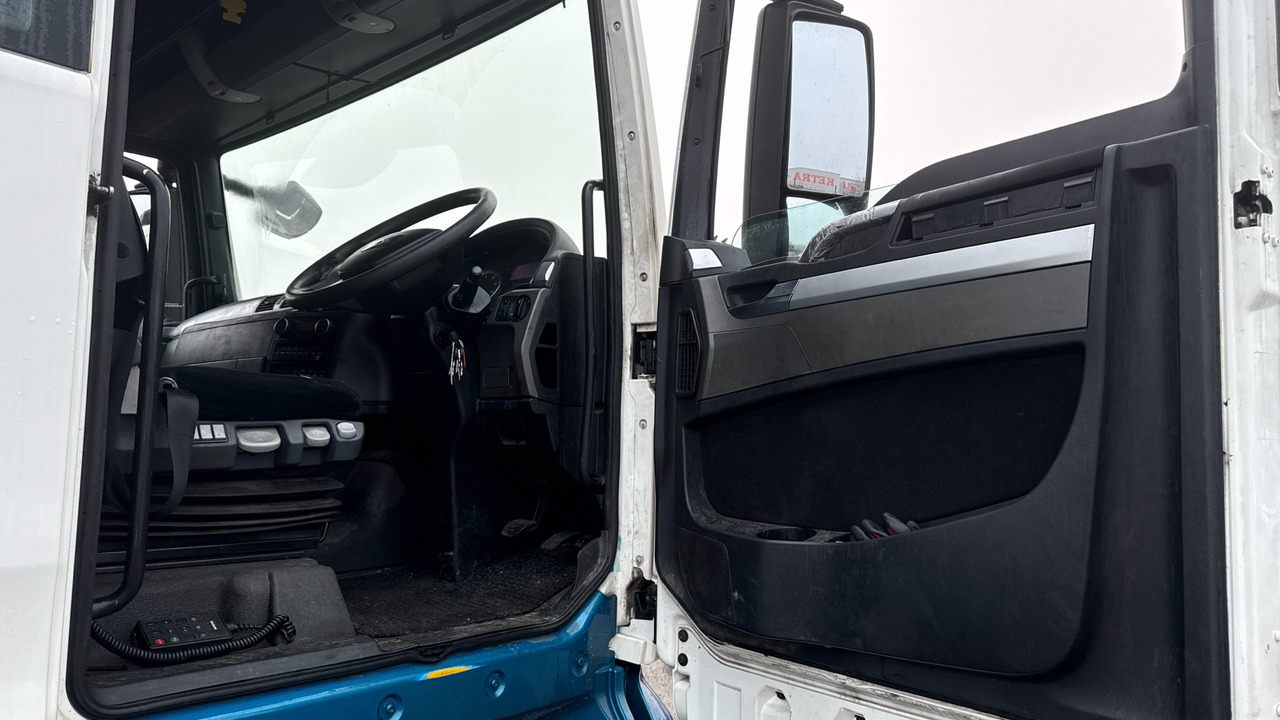 MAN TGX - Tractor unit: picture 5 MAN TGX - Tractor unit: picture 5