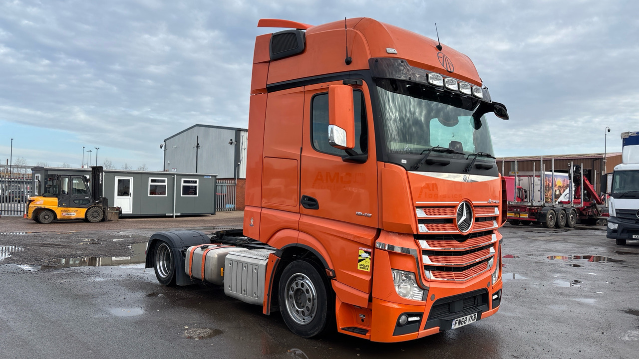 MERCEDES-BENZ ACTROS 1845 - Tractor unit: picture 1 MERCEDES-BENZ ACTROS 1845 - Tractor unit: picture 1