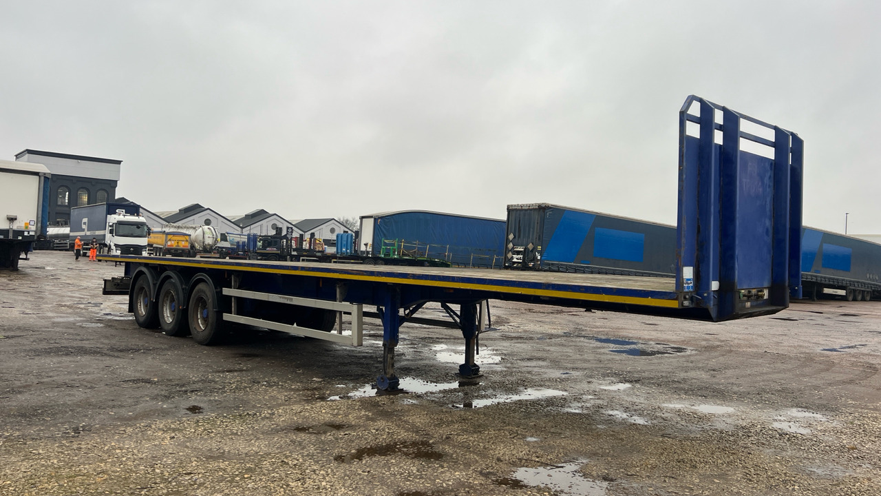 MONTRACON FLAT - Trailer: picture 2 MONTRACON FLAT - Trailer: picture 2