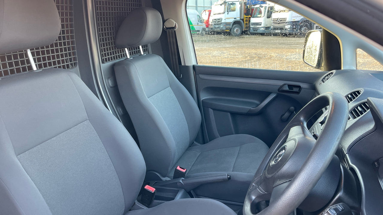 Small van VOLKSWAGEN CADDY C20 STARTLINE 1.6 TDI 75PS: picture 8