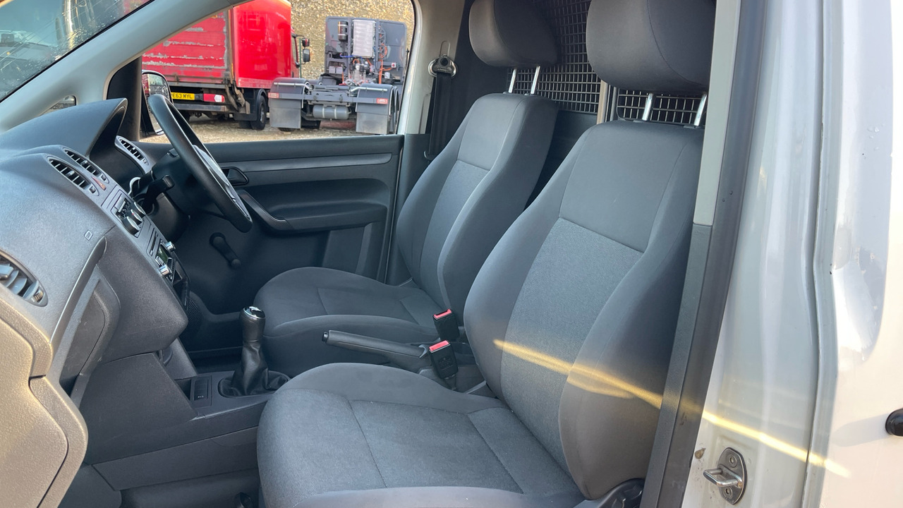 Small van VOLKSWAGEN CADDY C20 STARTLINE 1.6 TDI 75PS: picture 9