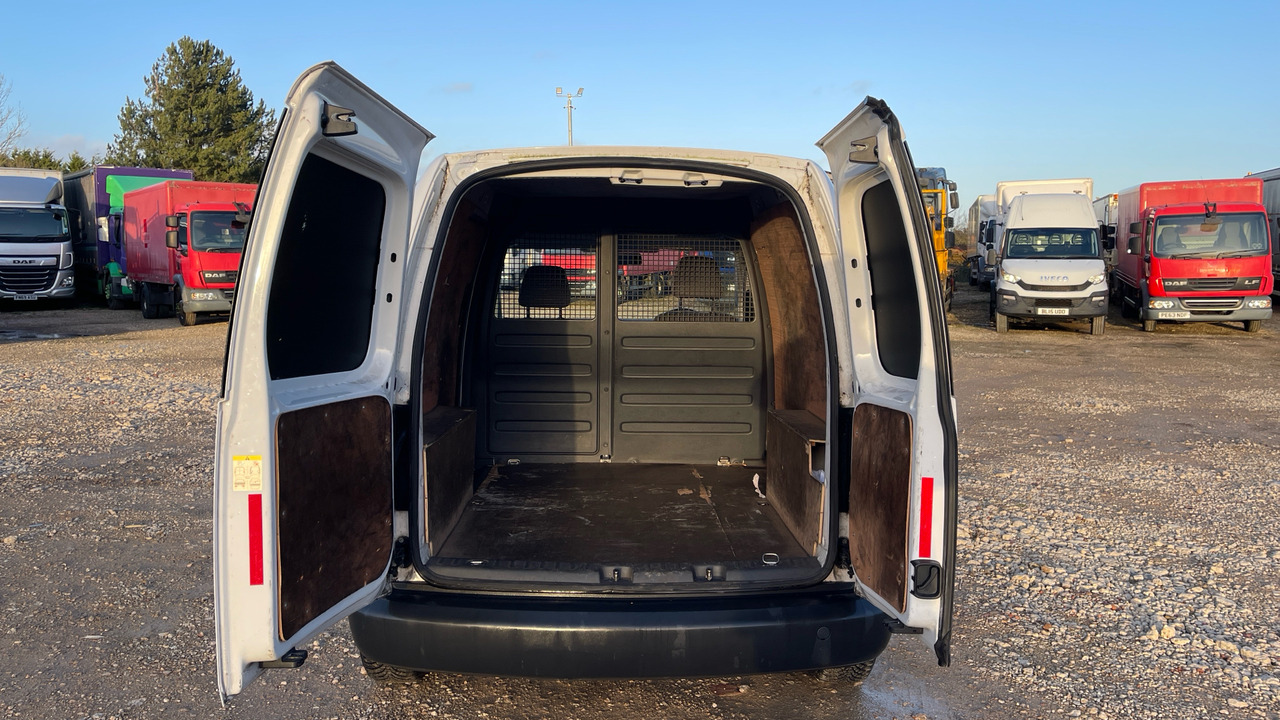 Small van VOLKSWAGEN CADDY C20 STARTLINE 1.6 TDI 75PS: picture 10