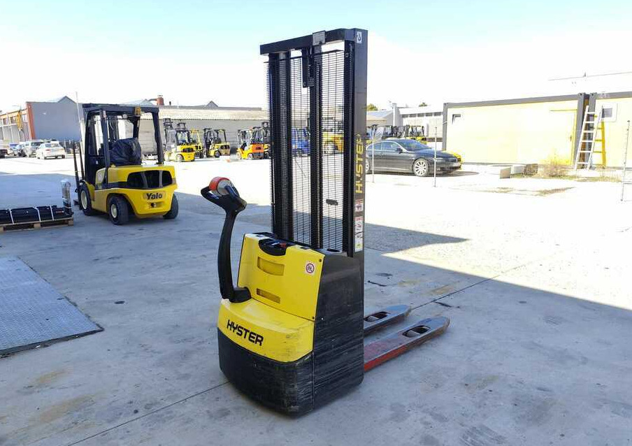 Hyster S1.0E - Stacker: picture 3 Hyster S1.0E - Stacker: picture 3