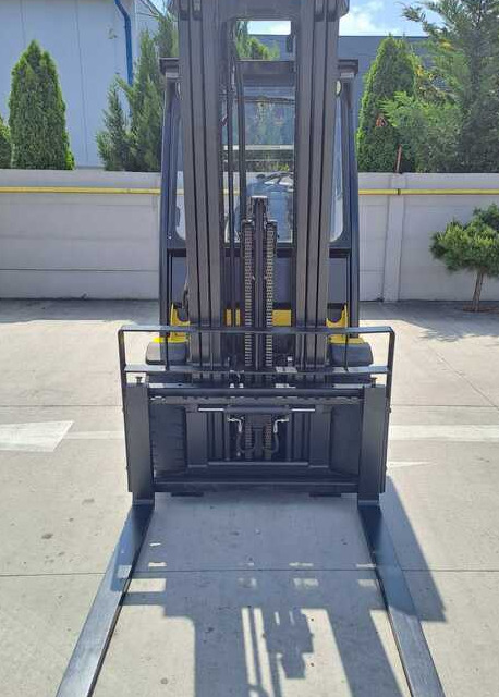 Yale GDP35VX - Diesel forklift: picture 3 Yale GDP35VX - Diesel forklift: picture 3