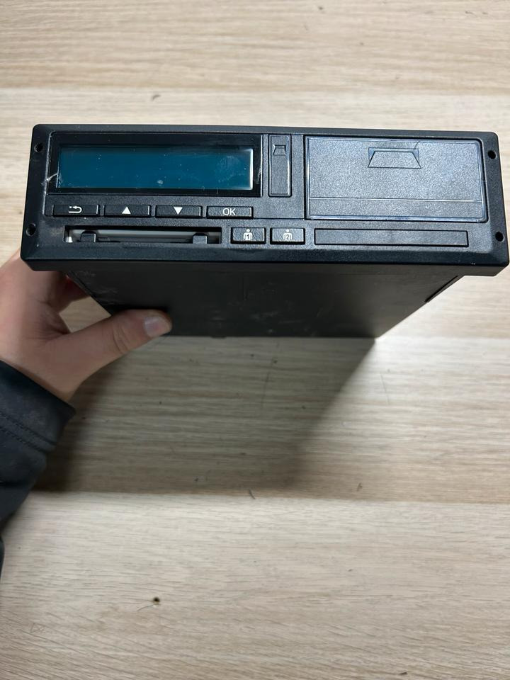 MAN EURO 6 Tachograph 81.27101-6607 - Tachograph: picture 3 MAN EURO 6 Tachograph 81.27101-6607 - Tachograph: picture 3