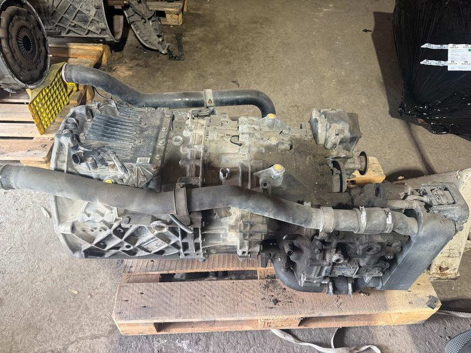 MAN Getriebe ZF ASTRONIC 12 AS 2131 TD + INTARDER 3 Nebenantrieb - Gearbox for Truck: picture 2 MAN Getriebe ZF ASTRONIC 12 AS 2131 TD + INTARDER 3 Nebenantrieb - Gearbox for Truck: picture 2