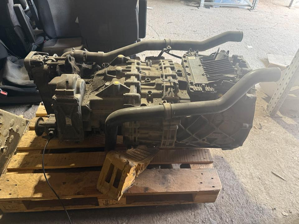 MAN Getriebe ZF ASTRONIC 12 AS 2131 TD + INTARDER 3 Nebenantrieb - Gearbox for Truck: picture 4 MAN Getriebe ZF ASTRONIC 12 AS 2131 TD + INTARDER 3 Nebenantrieb - Gearbox for Truck: picture 4