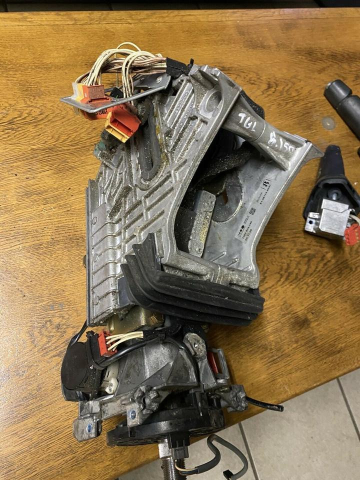 MAN TGL Lenksäule Lenkung mit Zündschloss & Schlüssel - Steering column for Truck: picture 4 MAN TGL Lenksäule Lenkung mit Zündschloss & Schlüssel - Steering column for Truck: picture 4