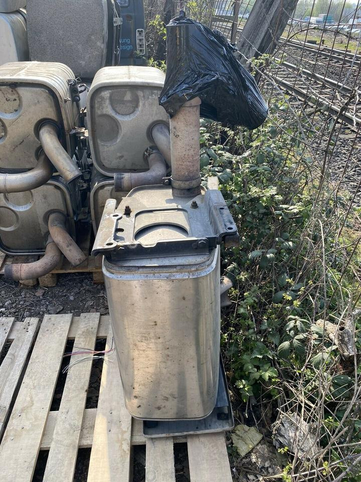 MAN TGX Schalldämpfer Auspuff EURO 5: 81 15103 0039 - Muffler for Truck: picture 2 MAN TGX Schalldämpfer Auspuff EURO 5: 81 15103 0039 - Muffler for Truck: picture 2