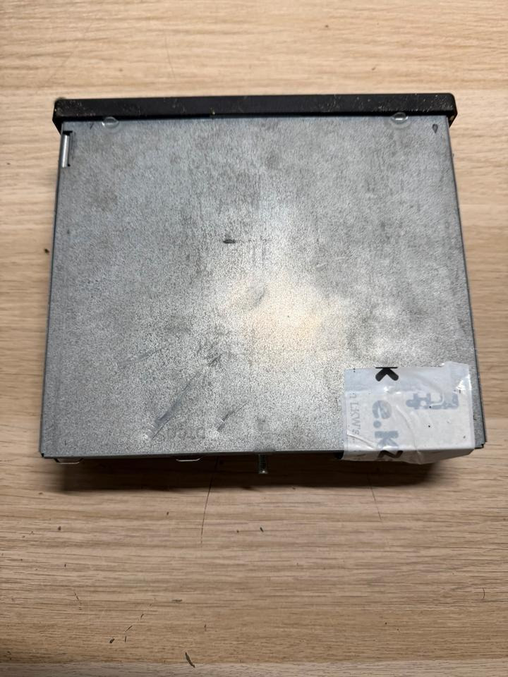 MAN Tachograph 81.27101-6570 - Tachograph: picture 4 MAN Tachograph 81.27101-6570 - Tachograph: picture 4