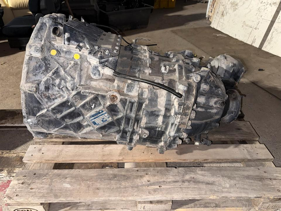 MAN ZF ASTRONIC 12 AS 2130 TD + Doppel Nebenantrieb - Gearbox for Truck: picture 5 MAN ZF ASTRONIC 12 AS 2130 TD + Doppel Nebenantrieb - Gearbox for Truck: picture 5