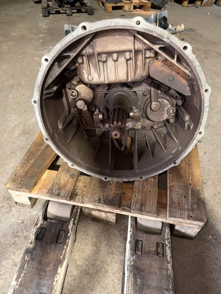 MAN ZF ASTRONIC Getriebe 12 AS 2301 + Nebenantrieb - Gearbox for Truck: picture 1 MAN ZF ASTRONIC Getriebe 12 AS 2301 + Nebenantrieb - Gearbox for Truck: picture 1